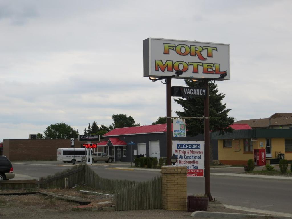 Fort Motel 麦克劳德堡 外观 照片
